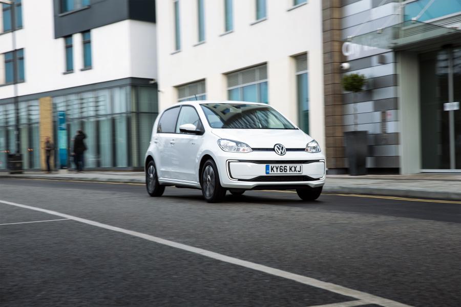  Volkswagen e-up! 2016 года  (UK) (фото 14 из 22)